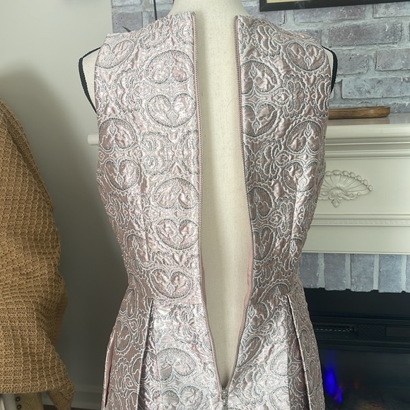 Eliza J Metallic Embellished Jacquard Occasion Event Blush Pink Dress Size8 - Picture 9 of 15
